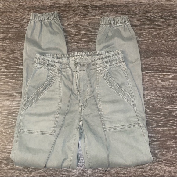 American Eagle Outfitters Pants - AEO joggers green khaki 4